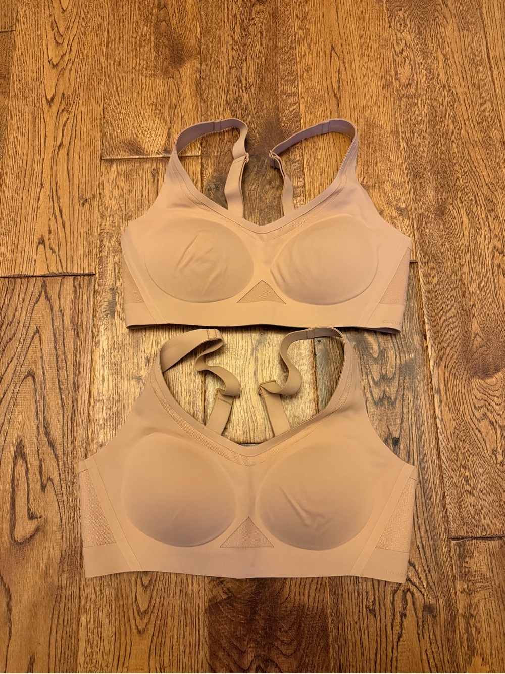 HoneyLove Bra Bundle set of 2 XS like new perfect console smoke pet free home